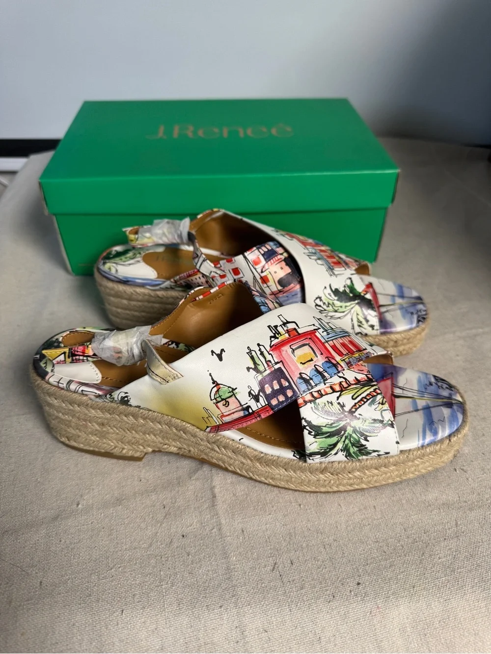 10 J. Renee Lannah White Sunset Multi Wedge Sandals Espadrilles Hawaiian Boats
